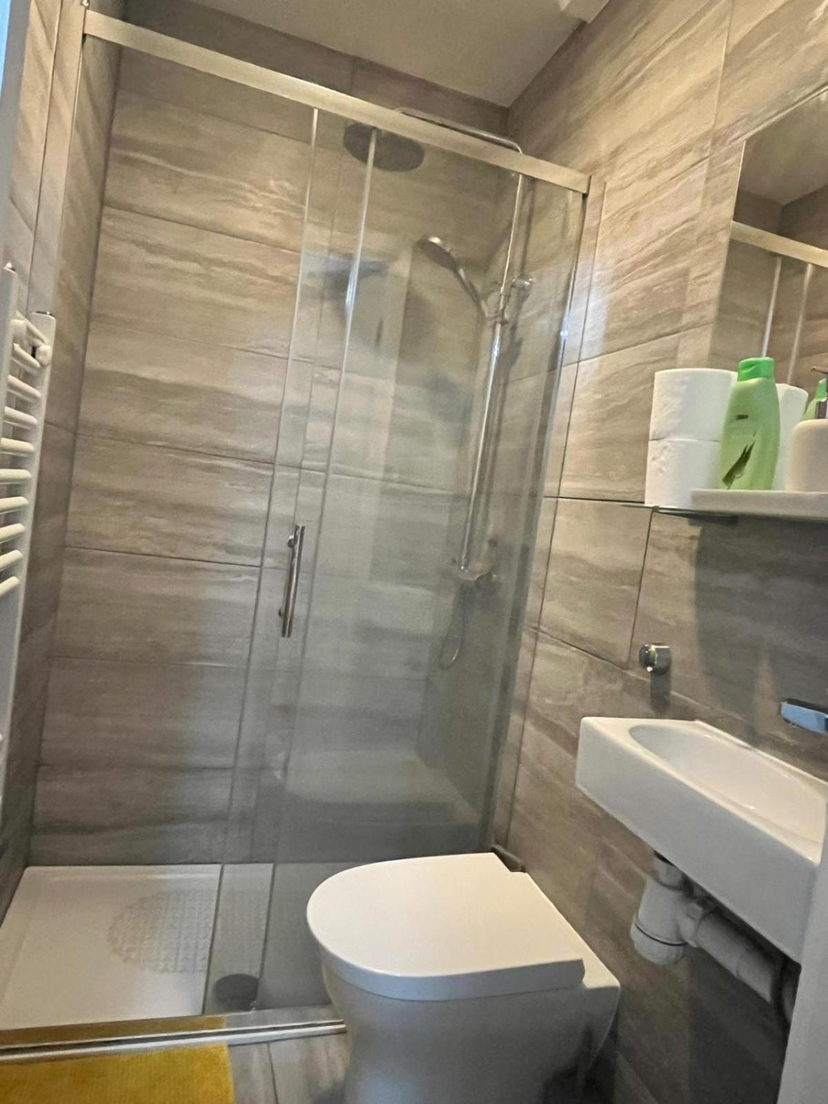 Home Away لندن المظهر الخارجي الصورة